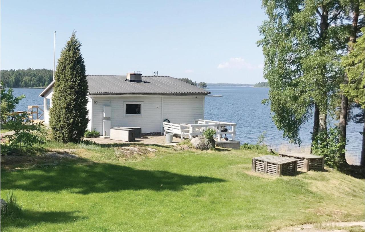 Beautiful Home In Kristinehamn With Kitchen エクステリア 写真